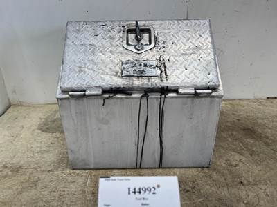 Freightliner Cascadia 126 Tool Box