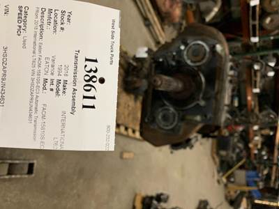 Eaton FAOM-15810S-EC3 Transmission for a International LT625