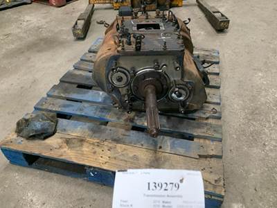 Eaton FO-16E310C-LAS Transmission for a Freightliner CASCADIA 125BBC