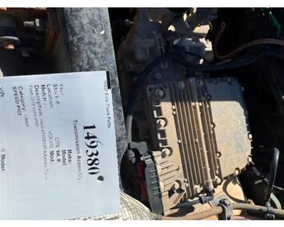 Volvo ATO2612F Transmission for a Volvo VHD