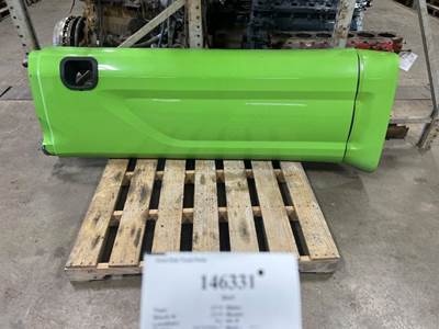Peterbilt 579 Left Truck Skirt