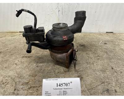 International 1881105C91 Turbocharger / Supercharger for a International DuraStar 4300