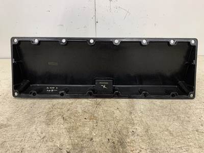 Cummins 3161791 Valve Cover for a Freightliner CENTURY CLASS 112