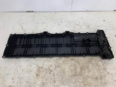 Detroit A4710101330 Valve Cover for a Freightliner CASCADIA 125BBC