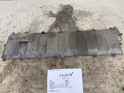 International 3007686C2 Valve Cover
