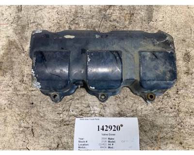 Mack 337GB545 Valve Cover for a Mack CV713 GRANITE