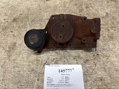 Cummins 3083605 Water Pump for a International F-9370