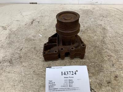 Cummins 4920465 Water Pump for a International 9400I