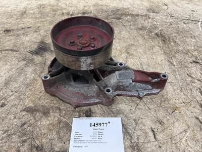 Mack Pinnacle CXU612 Water Pump for a Mack CXU612