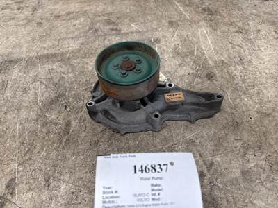 Volvo 24070789 Water Pump