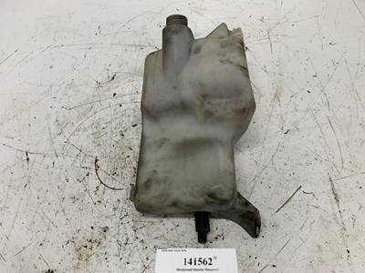 Freightliner A22-61372-000 Windshield Washer Reservoir for a Freightliner COLUMBIA 120