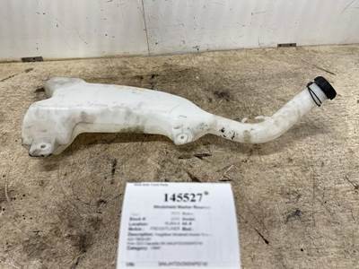 Freightliner A22-78630-001 Windshield Washer Reservoir for a Freightliner CASCADIA 126