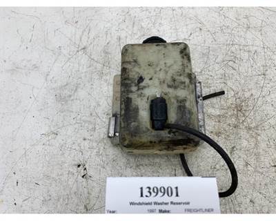 Freightliner Classic XL Windshield Washer Reservoir