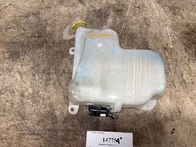 Mack 34Q7417M3 Windshield Washer Reservoir for a Mack CXU612