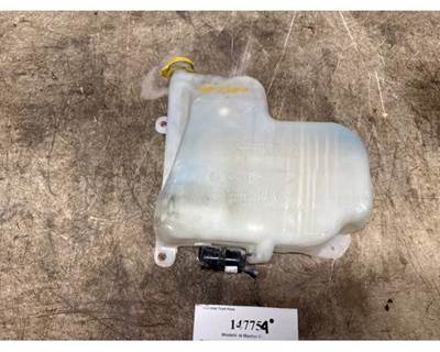 Mack 34Q7417M3 Windshield Washer Reservoir for a Mack CXU612