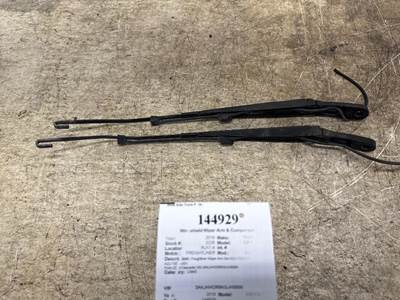 Freightliner A22-73523-000 Windshield Wiper Arm for a Freightliner CASCADIA 126