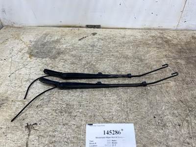 Freightliner A22-73523-000 Windshield Wiper Arm for a Freightliner CASCADIA 126