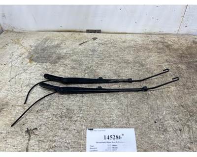 Freightliner A22-73523-000 Windshield Wiper Arm for a Freightliner CASCADIA 126