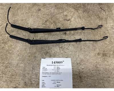 GMC C6500 Windshield Wiper Arm for a GMC C5C042