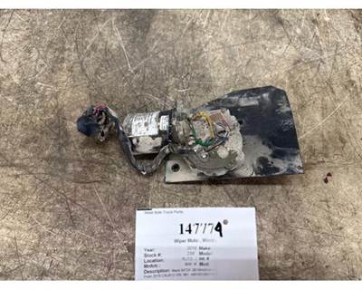 Mack 84724206 Windshield Wiper Motor for a Mack CXU612