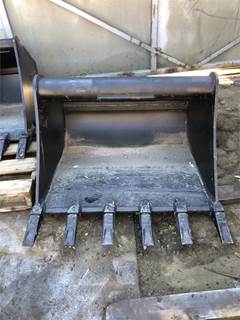 DBE 36 INCH Ditching Bucket