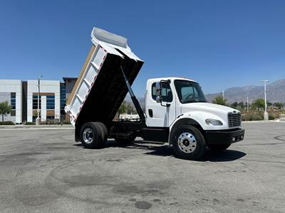Freightliner M2 106 Dump Truck - Automatic