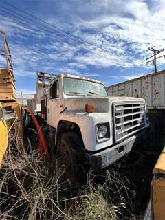International S1600 Dump Truck - Manual