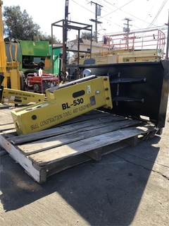 BULL CONSTRUCTION BL-530 Hammer