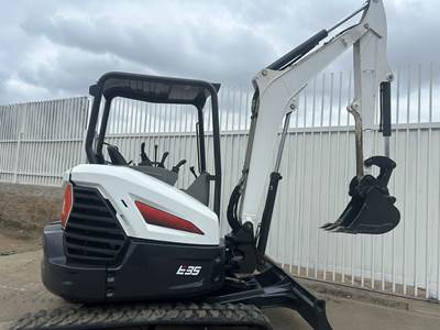 Used Mini Excavators with Open Cab For Sale in United States