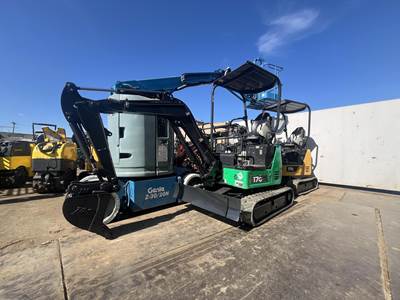 John Deere 17G Mini Excavator