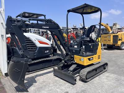 John Deere 17G Mini Excavator