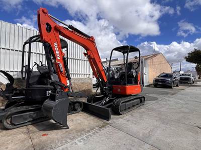 Kubota KX033-4 Mini Excavator