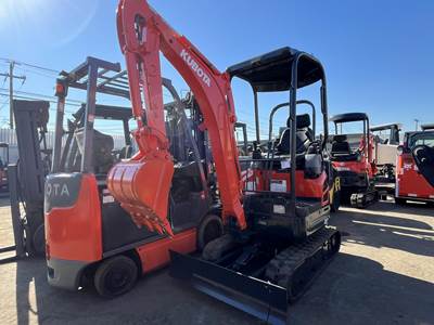 Kubota U17 Mini Excavator