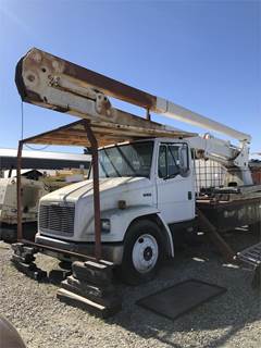 Freightliner FL70 Truck