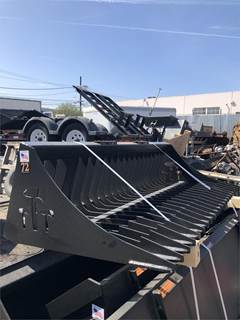 Tomahawk 72 INCH Rock Bucket