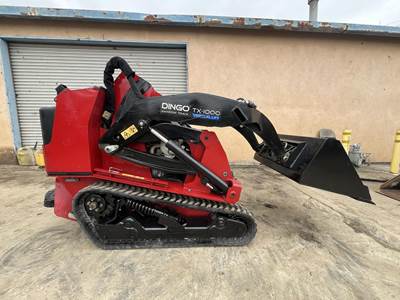 Toro Dingo TX1000N Skid Steer