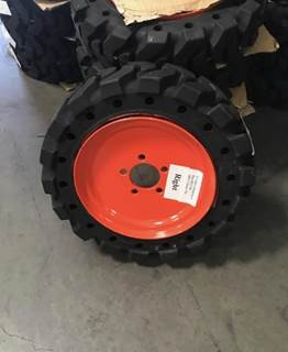 Bobcat TIRES FOR S70 OR 463 BOBCAT MODELS Tire