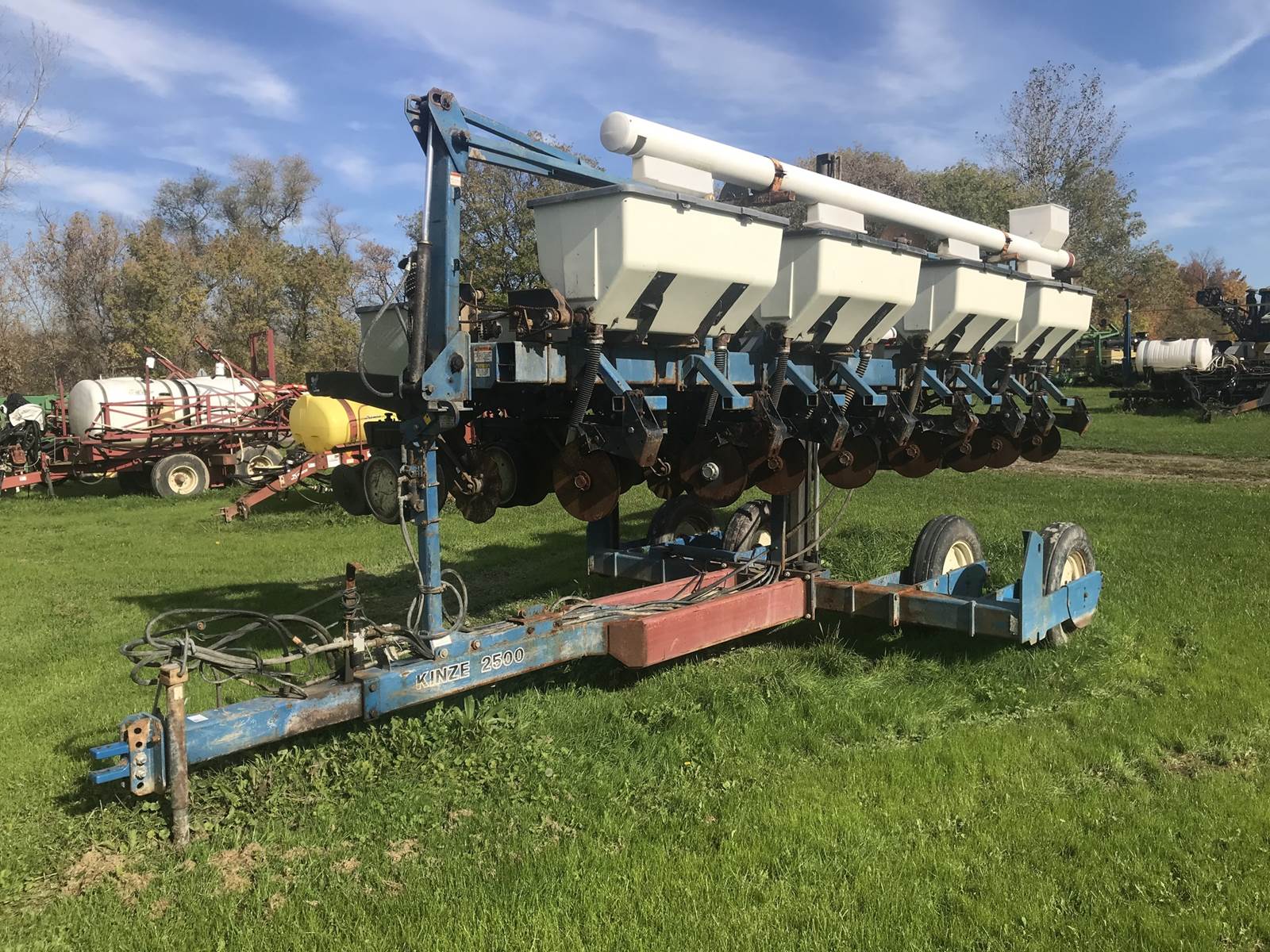 1998 Kinze 2500 Planter / Row Unit For Sale Alexander, NY 505561