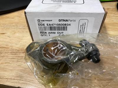 Detroit A4710500834 OUTLET ROCKER ARM for truck