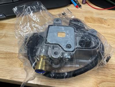 Volvo 22327069 CVU Transmission Clutch Control Solenoid Valve