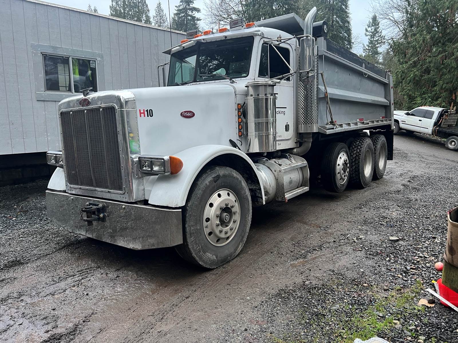 1990 Peterbilt 378 4 axle dump truck CAT 18spd For Sale Snohomish, WA