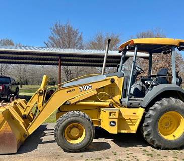 2006 John Deere 710G Backhoe