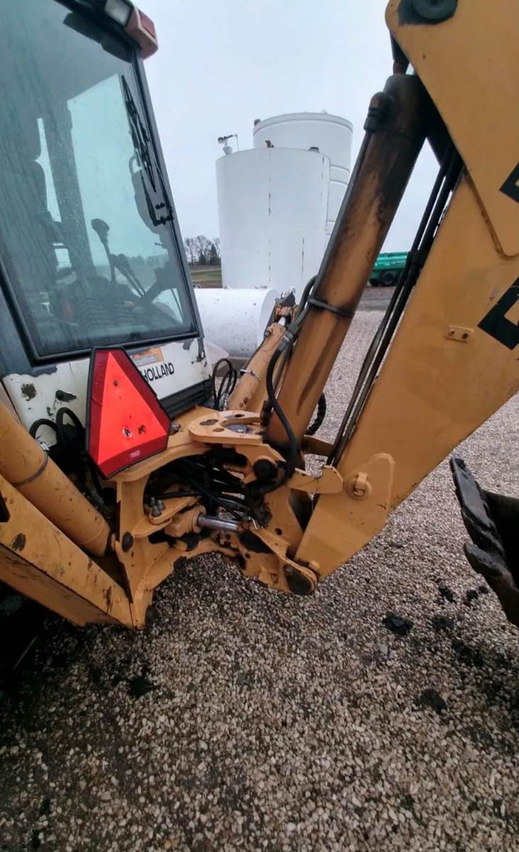 1998 New Holland 555E 4x4 Backhoe For Sale, 6,800 Hours Wayne, MI