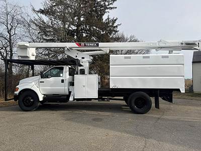2010 Ford F-750 Boom / Bucket Truck