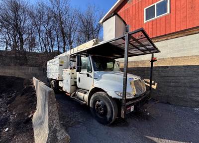 2009 International 4300 Boom / Bucket Truck