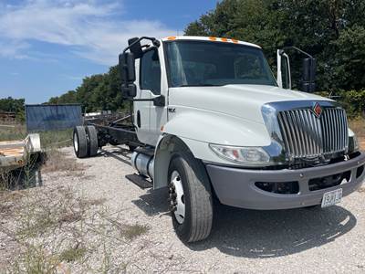 2020 International MV607 Day Cab Truck