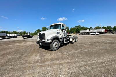 2011 Mack Granite GU713 Day Cab Truck
