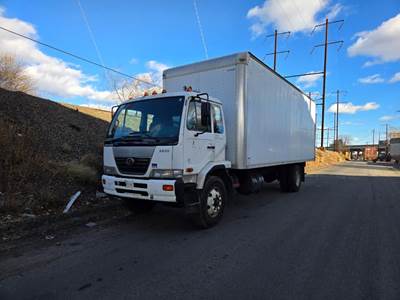 2007 Nissan UD2000 Box Truck