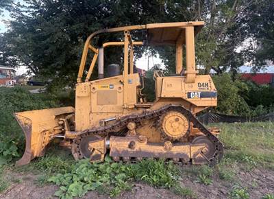 1989 Caterpillar D4H II Dozer