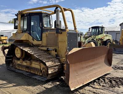 2000 Caterpillar D6M XL Dozer - Rear Rippers